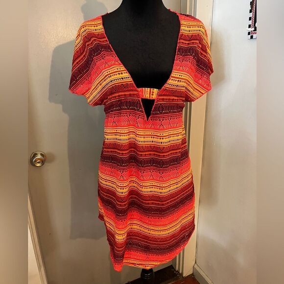 BECCA Swimwear Coverup
Multicolor Size M/L. - Picture 4 of 11